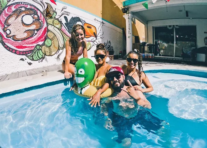Flor Do Caribe Hostel